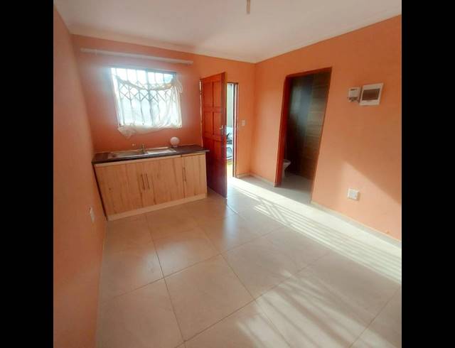 0 BEDROOM PROPERTY TO RENT IN PROTEA GLEN